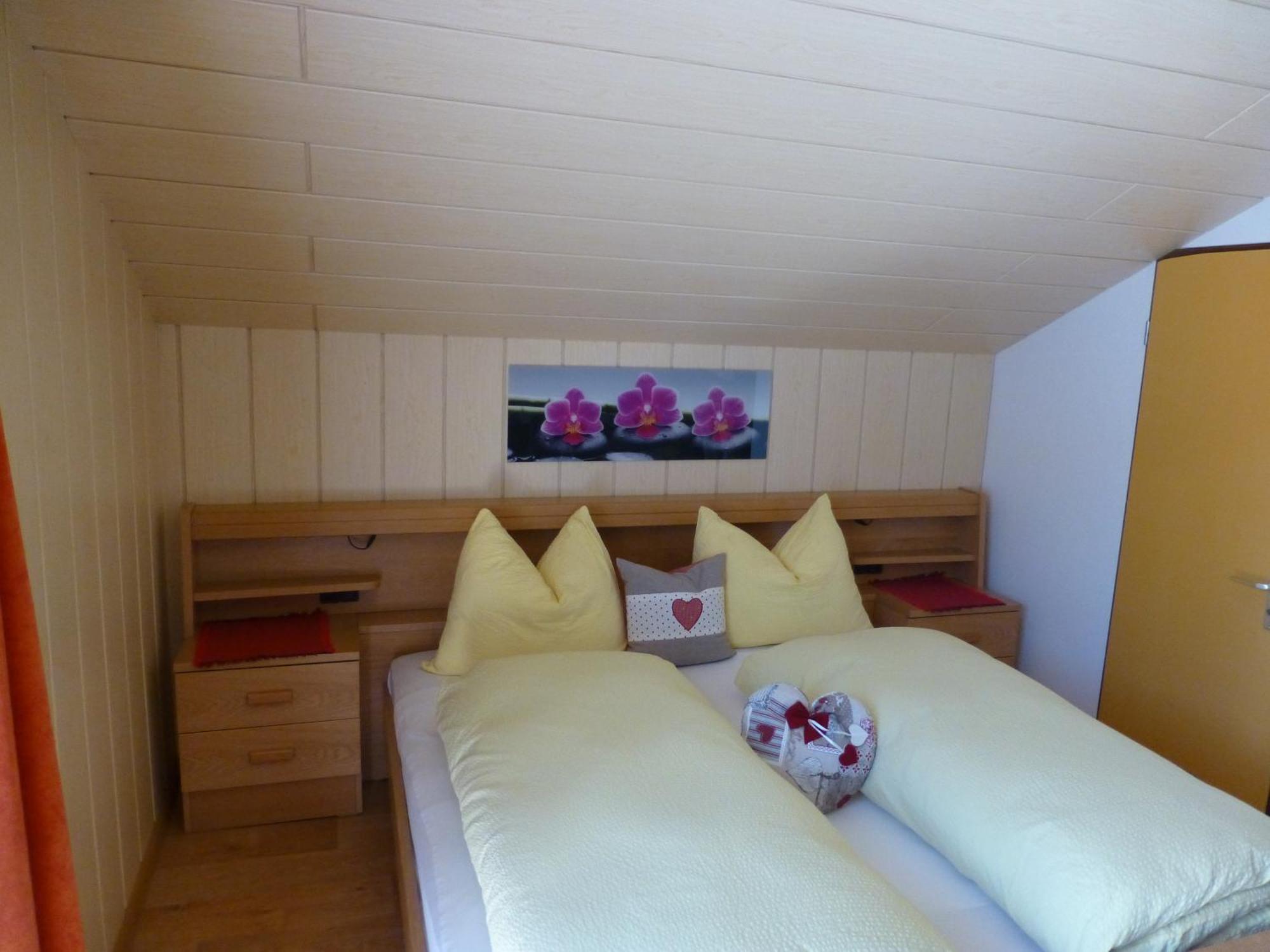 Garni Helfer Bed and Breakfast Dobbiaco Eksteriør billede